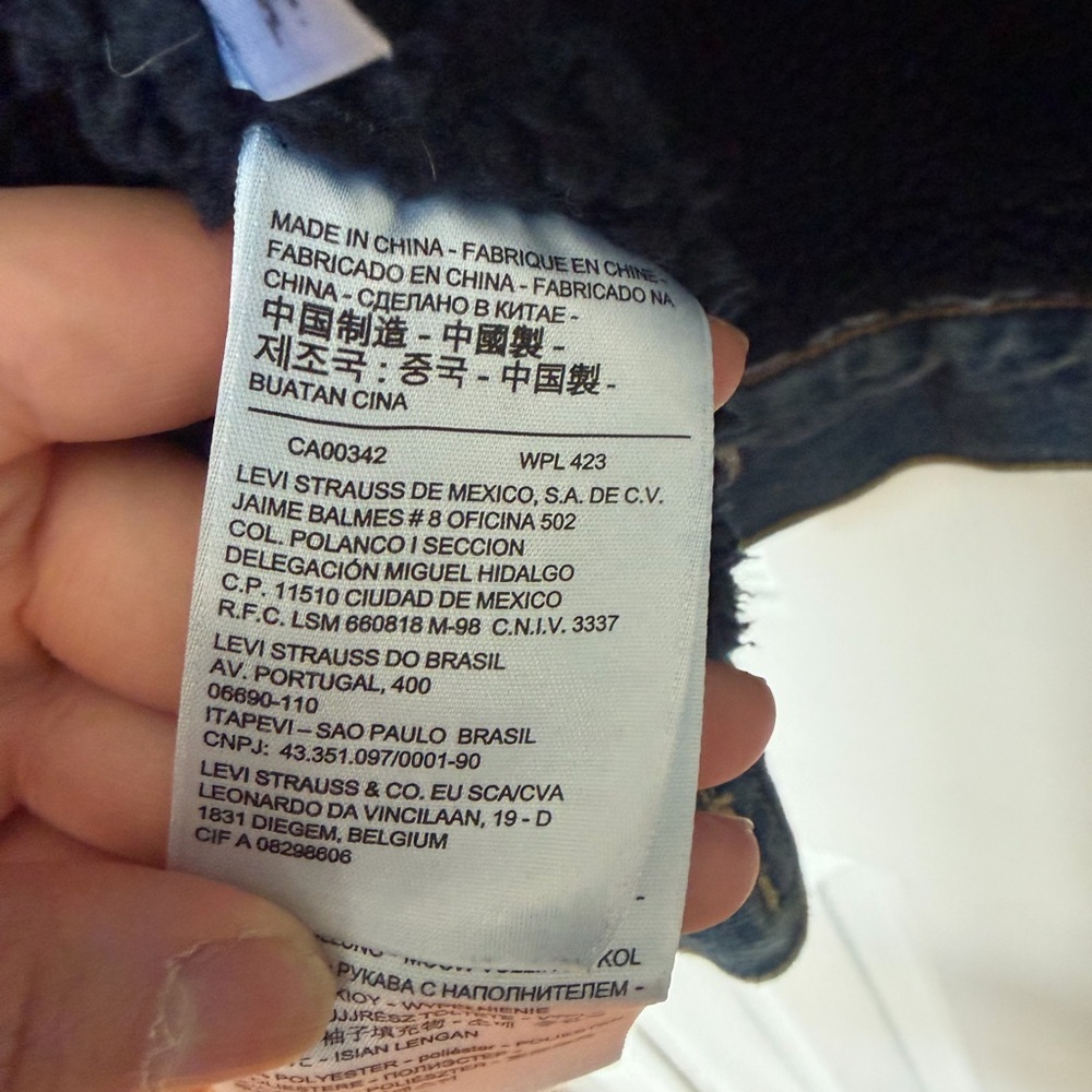 Levi's Navy Blue Sherpa Lined Denim Trucker Jacket - Picture 8 of 9
